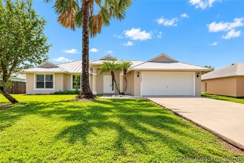 3449 SW Englewood St SW, Port Saint Lucie, FL 34953