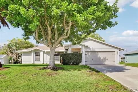 4586 SW Calloway St, Port Saint Lucie, FL 34953