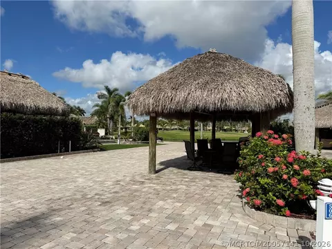 506 NW Chipshot Ln, Port St Lucie, FL 34986