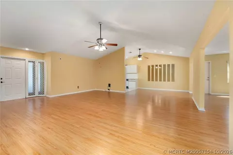 Living - 7130 SE Lillian Ct, Stuart, FL 34997 photo 3 of 6