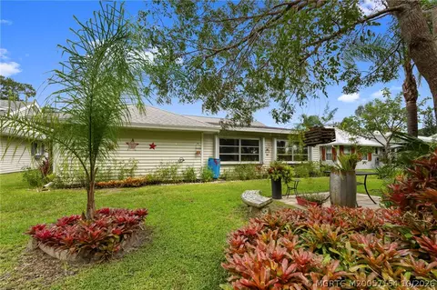 Exterior - 7130 SE Lillian Ct, Stuart, FL 34997 photo 8 of 10
