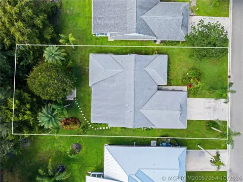 View/Area - 7130 SE Lillian Ct, Stuart, FL 34997 photo 3 of 7