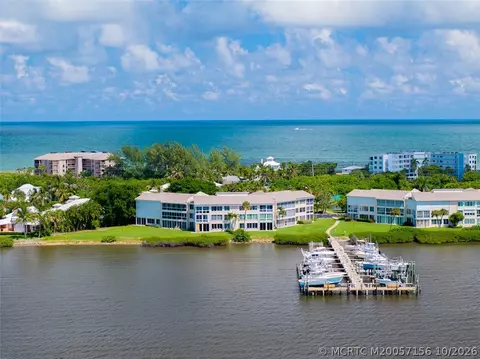 View/Area - 2370 NE Ocean Blvd #C305, Stuart, FL 34996 photo 12 of 22