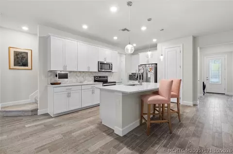 Kitchen - 1810 SE Ocean Cove Way, Stuart, FL 34996 photo 2 of 6