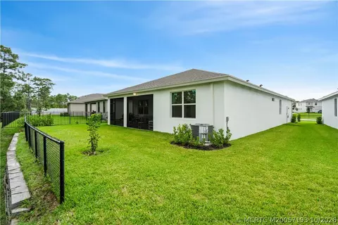 Exterior - 7030 SE Park Trace Dr, Stuart, FL 34997 photo 10 of 10
