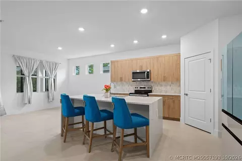 Kitchen - 7030 SE Park Trace Dr, Stuart, FL 34997 photo 2 of 8
