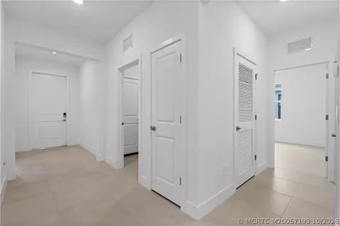 Entry Way - 7030 SE Park Trace Dr, Stuart, FL 34997 photo 2 of 5