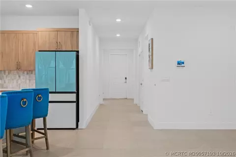 Entry Way - 7030 SE Park Trace Dr, Stuart, FL 34997 photo 4 of 5