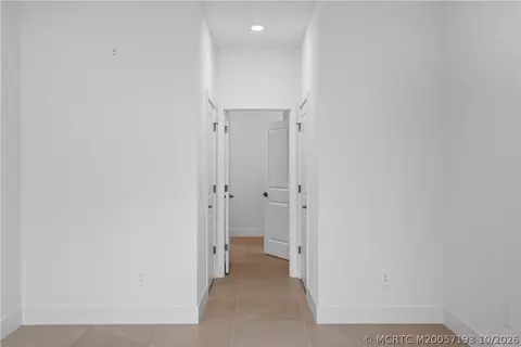 Entry Way - 7030 SE Park Trace Dr, Stuart, FL 34997 photo 5 of 5