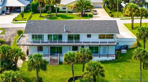 4203 NE Skyline Dr, Jensen Beach, FL 34957