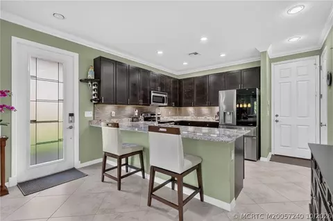 Kitchen - 615 SW Glen Crest Way, Stuart, FL 34997 photo 1 of 6