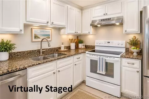 Kitchen - 800 NW Fork Rd #3-12, Stuart, FL 34994 photo 1 of 4
