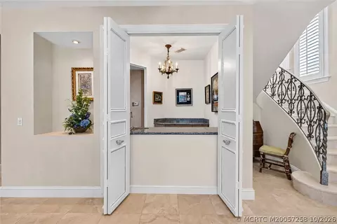 Entry Way - 6600 SE Barrington Dr, Stuart, FL 34997 photo 2 of 3
