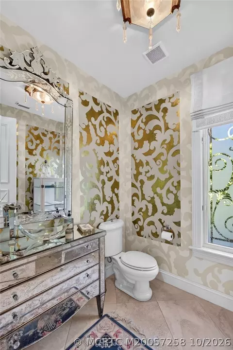 Bath - 6600 SE Barrington Dr, Stuart, FL 34997 photo 2 of 11