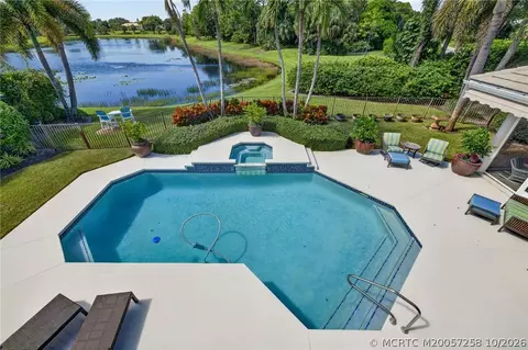 Exterior - 6600 SE Barrington Dr, Stuart, FL 34997 photo 5 of 22