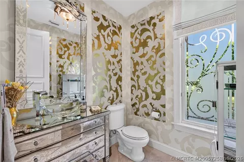 Bath - 6600 SE Barrington Dr, Stuart, FL 34997 photo 1 of 11