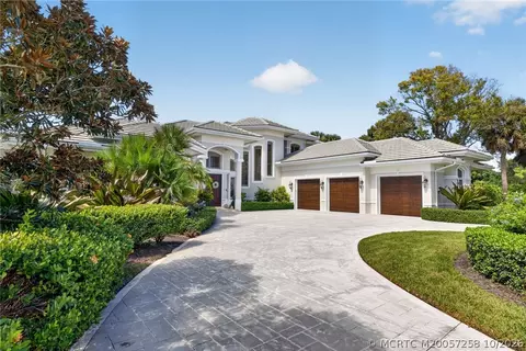 Exterior - 6600 SE Barrington Dr, Stuart, FL 34997 photo 3 of 22