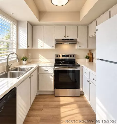 Kitchen - 2950 SE Ocean Blvd #7-2, Stuart, FL 34996 photo 1 of 1