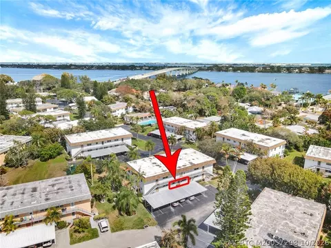 View/Area - 2950 SE Ocean Blvd #7-2, Stuart, FL 34996 photo 2 of 3