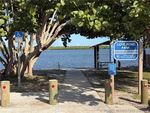 View/Area - 5937 SE Riverboat Dr SE #616, Stuart, FL 34997 photo 5 of 6