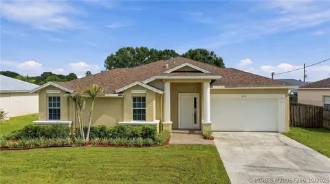 6231 NW Hacienda Ln, Port Saint Lucie, FL 34986