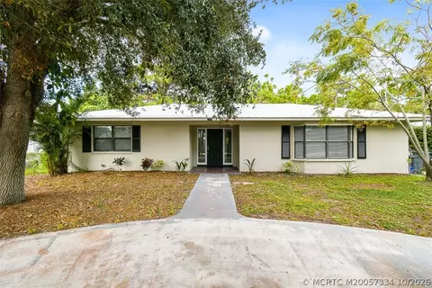 6195 SE Audubon Ln, Hobe Sound, FL 33455