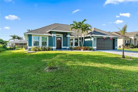 180 SW Felix Ave, Port Saint Lucie, FL 34953