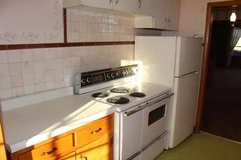 523 Wright St, Corry, PA 16407 photo 8