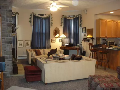 154 Maple Ave, Corry, PA 16407 photo 4