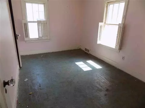 31 Brook St, Warren, PA 16365 photo 3