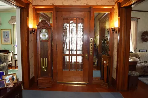 47 E Smith St, Corry, PA 16407 photo 4