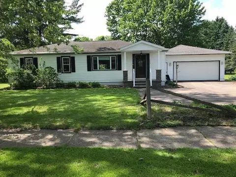 563 E Wayne St, Corry, PA 16407 photo 1