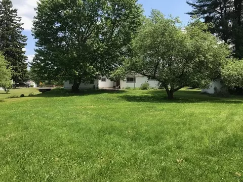 563 E Wayne St, Corry, PA 16407 photo 5