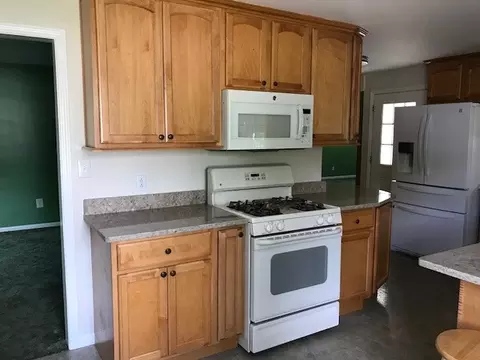563 E Wayne St, Corry, PA 16407 photo 14