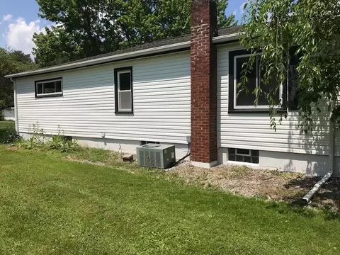 563 E Wayne St, Corry, PA 16407 photo 3