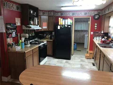 312 Delaware St, Corry, PA 16407 photo 7