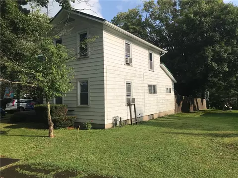 312 Delaware St, Corry, PA 16407 photo 2