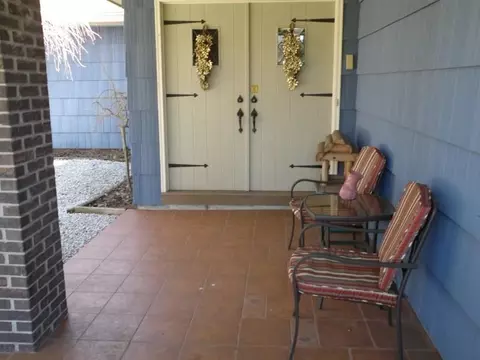680 Wayne St, Corry, PA 16407 photo 3