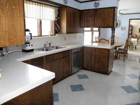 680 Wayne St, Corry, PA 16407 photo 7