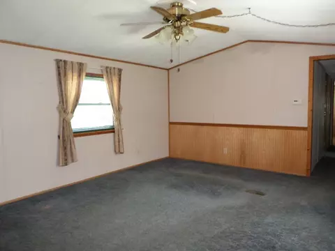 10160 Mohawk Rd, Cranesville, PA 16410 photo 5