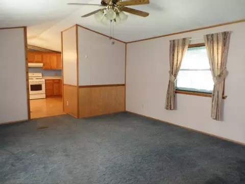 10160 Mohawk Rd, Cranesville, PA 16410 photo 6