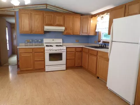 10160 Mohawk Rd, Cranesville, PA 16410 photo 7