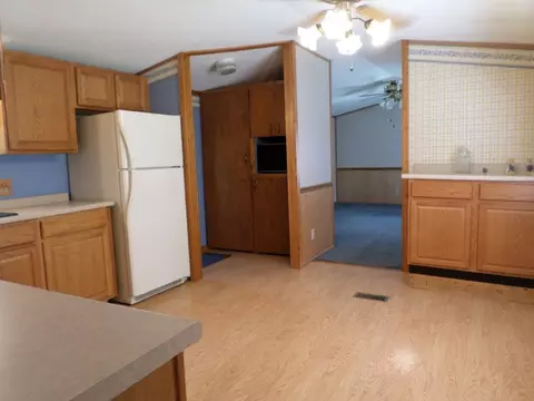 10160 Mohawk Rd, Cranesville, PA 16410 photo 8