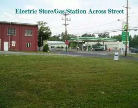304 E Main St, Corry, PA 16407 photo 4