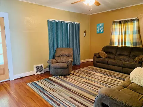 317 Wright St, Corry, PA 16407 photo 9