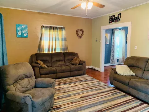 317 Wright St, Corry, PA 16407 photo 3