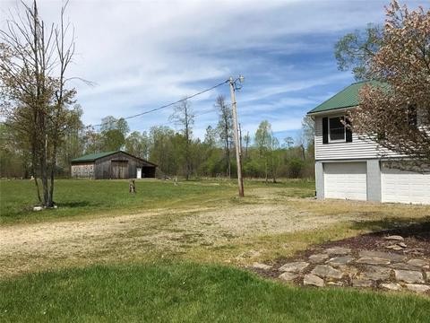 11330 Mitchell Rd, Corry, PA 16407 photo 3