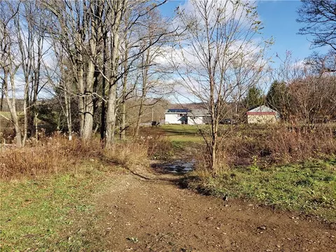 11733 Proctor Rd, Corry, PA 16407 photo 10