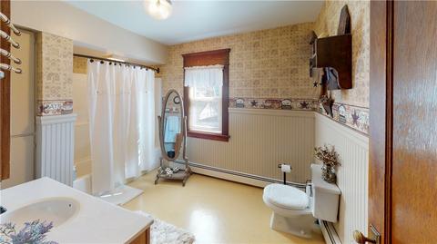 45 E Bond St, Corry, PA 16407 photo 21