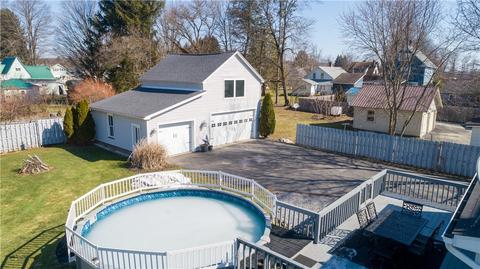 45 E Bond St, Corry, PA 16407 photo 3